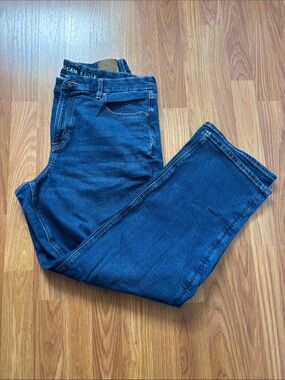 American Curvy Straight Stretch Denim Jeans Sz 16